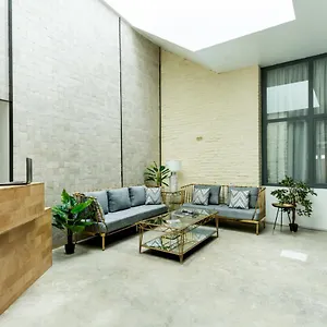 La Puerta De Palacio - Adults Only 세비야